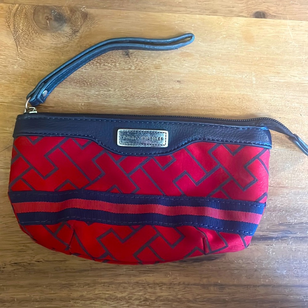 Tommy Hilfiger Wristlet